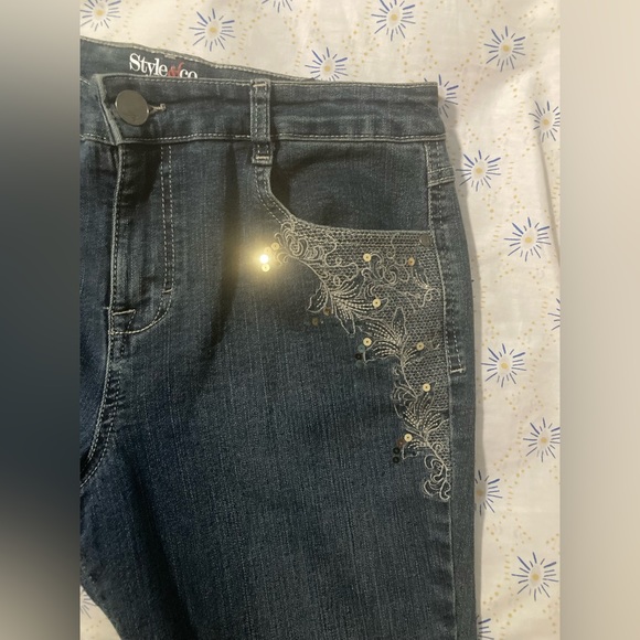 STYLE & CO Slim Leg Pants Women’s Jeans With decorated sequins Size 10 - Picture 3 of 10